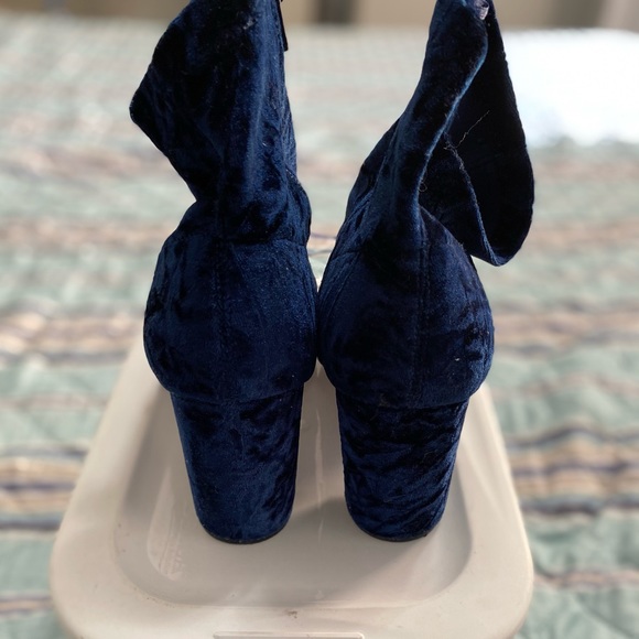 Women’s suede ankle boots - Picture 3 of 7